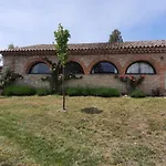 Grand Mas Famillial Nyaraló
